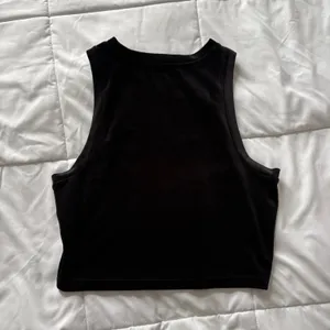 Gianni Bini Black Sleeveless Crop Top High Neck Racerback Tank Grunge Goth thumbnail 7