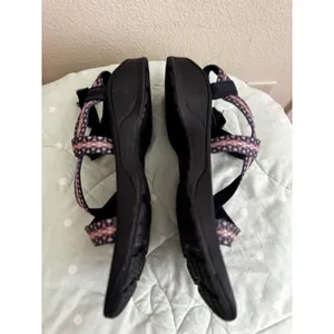 Chaco Black/Pink/Blue Strappy Sandals Women's US 11 Synthetic Adjustable thumbnail 2