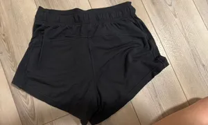 Lululemon shorts size 6 thumbnail 1