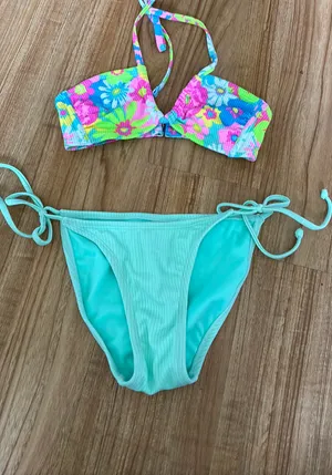 Xhilaration Cute Bikini set thumbnail 1