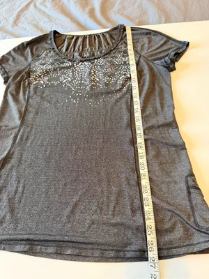 Lululemon short sleeve Top, grey size 12 thumbnail 4