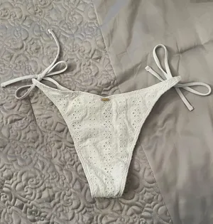 Hollister Bikini Bottom thumbnail 2