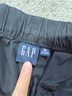 GAP Women’s Cotton Fine Twill Cargo Easy Pants in Black M thumbnail 9