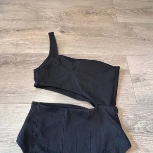 Aerie Black One Shoulder Cutout Textured Ribbed One Piece Swimsuit Size XSmall thumbnail 6