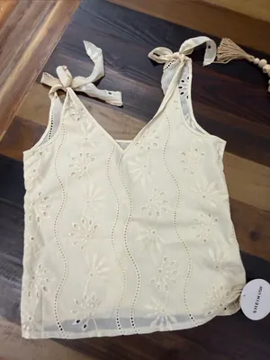 Sleeveless Top Medium thumbnail 1