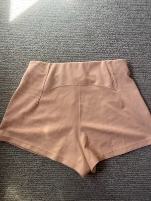 Lululemon Ribbed softstreme short thumbnail 2