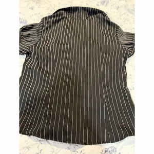 SHEIN Women's M Black Striped Short Sleeve Button-Up Shirt Casual thumbnail 4