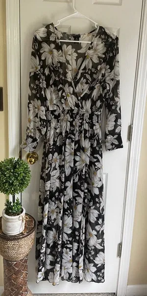Black Floral Boho Coquette Maxi Dress with White Daisy Print thumbnail 1