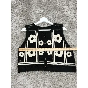 Crochet Knit Sweater Vest Floral Embroidered Cottagecore Grannycore Women’s M thumbnail 7