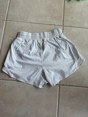Hotty Hot Lululemon 4" thumbnail 2