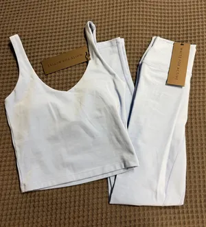 White Fox Active Set  thumbnail 1