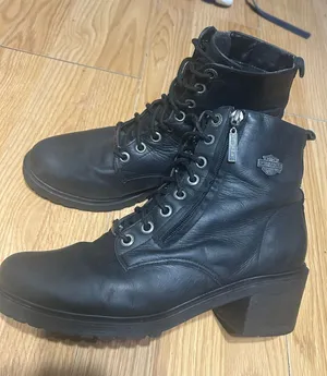 Women 9.5 Harley-Davidson Annetta black Leather mid heel combat style Boots thumbnail 1