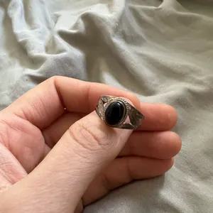 Vintage Silver Onyx Ring Size 6 Black thumbnail 4