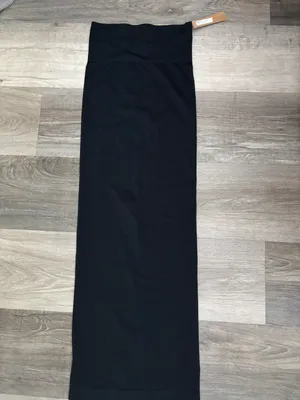 SKIMS Seamless Long Tube Skirt thumbnail 4