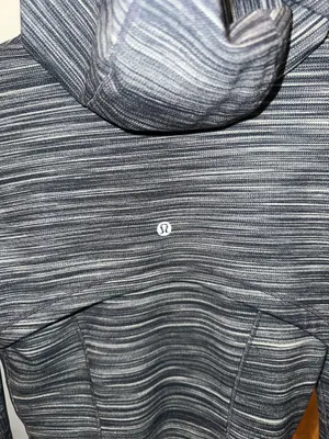 Lululemon Define Hooded Jacket thumbnail 3