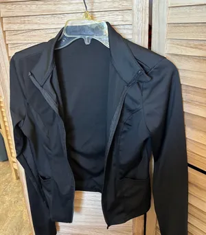 Black Zip thumbnail 1