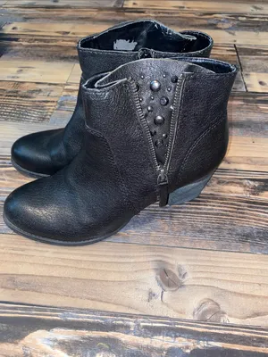 Nine West Vintage America Collection leatherStudded Side-Zip Ankle Booties thumbnail 3