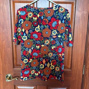 LuLaRoe multicolored flowered top size L thumbnail 2