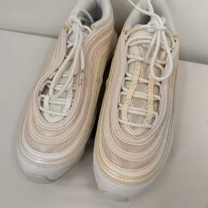 Nike Women's Air Max 97 Sneakers Size 10 thumbnail 4