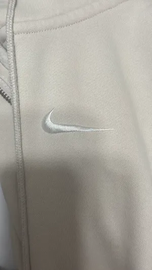 Nike Zip-Up Hoodie Women’s thumbnail 6
