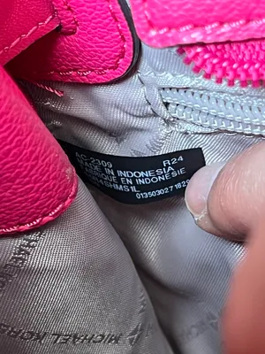 Michael Kors Purse thumbnail 12