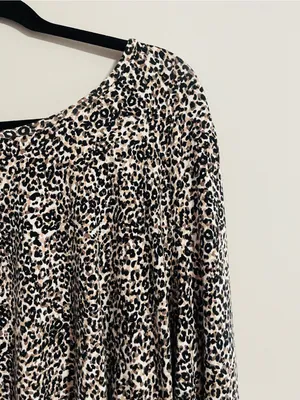 Old Navy Maternity Dress XL Animal Leopard Print Long Sleeve MIDI Nursing Flap thumbnail 5