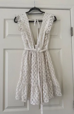 Showpo Only Lovers Left White Lace Dress size 4 thumbnail 4