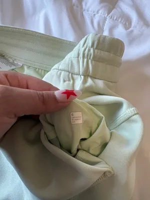 Lululemon Softstreme High-Rise Short 4” in Kohlrabi Green 🍈 thumbnail 7