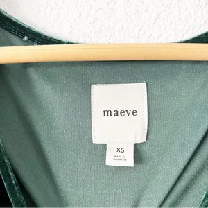 Anthropologie Maeve Pine Green Velvet Babydoll V-Neck Long Sleeve Top thumbnail 4
