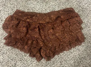 SheIn Ruffled mini shorts thumbnail 1