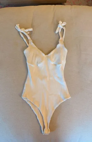 Princess Polly Bodysuit White Ribbed thumbnail 1