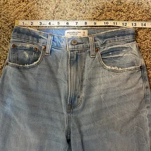Abercrombie & Fitch SHORT The Ankle Straight Ultra High Rise Jeans Size 26/2S thumbnail 12