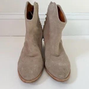 Ariat Women’s Two24 Fender Fringe Suede Ankle Boots Tan thumbnail 2