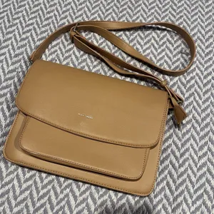 Pixie Mood Zoe Crossbody Vegan Faux Leather Bag Tan Beige Casual Purse thumbnail 1