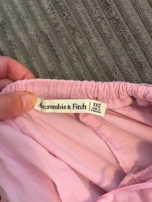 Abercrombie Pink Romper thumbnail 3