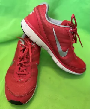 Nike Air Total Core Training Red/Silver Size 7 Womens Logo‎ Lace Up EUC thumbnail 1