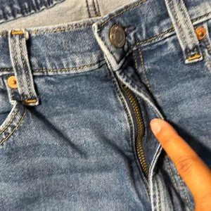 GAP ’90s Loose High Rise Jeans 10/30 Tall Medium Wash Straight Leg Side Slit Hem thumbnail 11