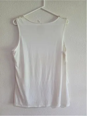 Willow Bay Women’s L Cream Lace Ruffle Sleeveless Top thumbnail 2