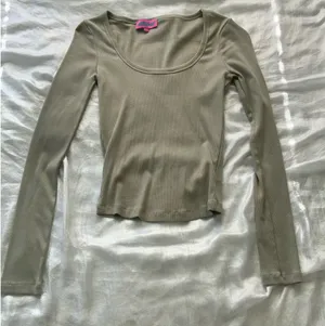 Edikted Sage Green Long Sleeve Crop Top Ribbed thumbnail 1
