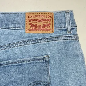 Levi’s Size 33/16 Blue Denim - Floral Embroidered Classic Jean Shorts thumbnail 4