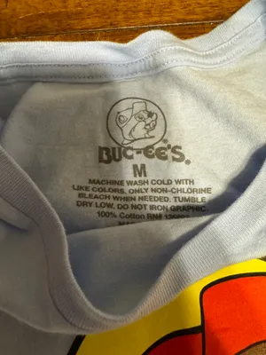 Buc-ee’s Florence, SC Light Blue Short Sleeve Tee Shirt Size Medium thumbnail 4