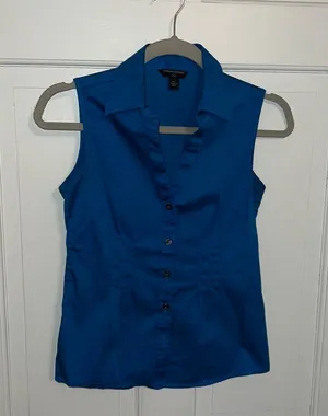 Banana Republic XSP Sleeveless Button Down thumbnail 1