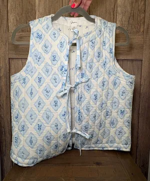 Japna Floral Quilted Diamond Tie-Front Vest - Size M 💙 thumbnail 1