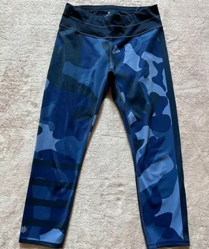 Athleta Women's‎ Blue Camo Sonar Capri Compression Leggings Size S thumbnail 1