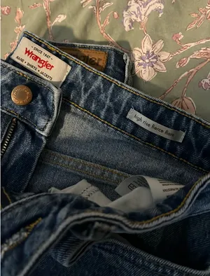 Wrangler High-Rise Flare Jeans thumbnail 2
