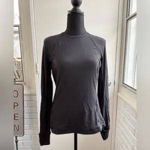 Lululemon It’s Rulu Long‎ Sleeve black Shirt 10 Athleisure streetwear workout thumbnail 2