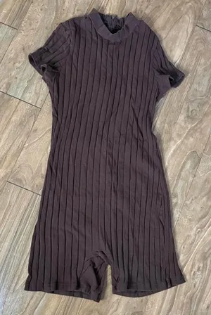 Brown Ribbed Romper Size L thumbnail 1