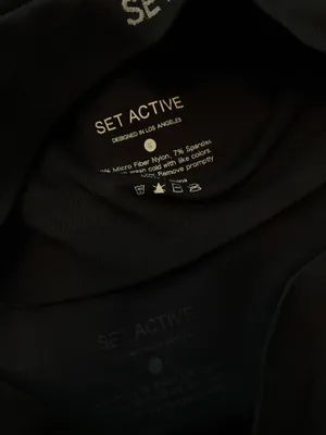 Set Active Black Set Size Small  thumbnail 3