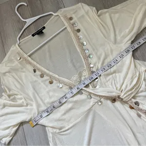 Boston Proper V Neck Sequined Top Cream (Large) y2k boho hippie half sleeve thumbnail 3
