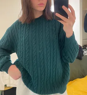 Hollister Sweater thumbnail 3